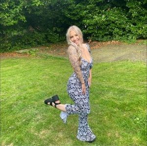 Meet your Posher, Harmony